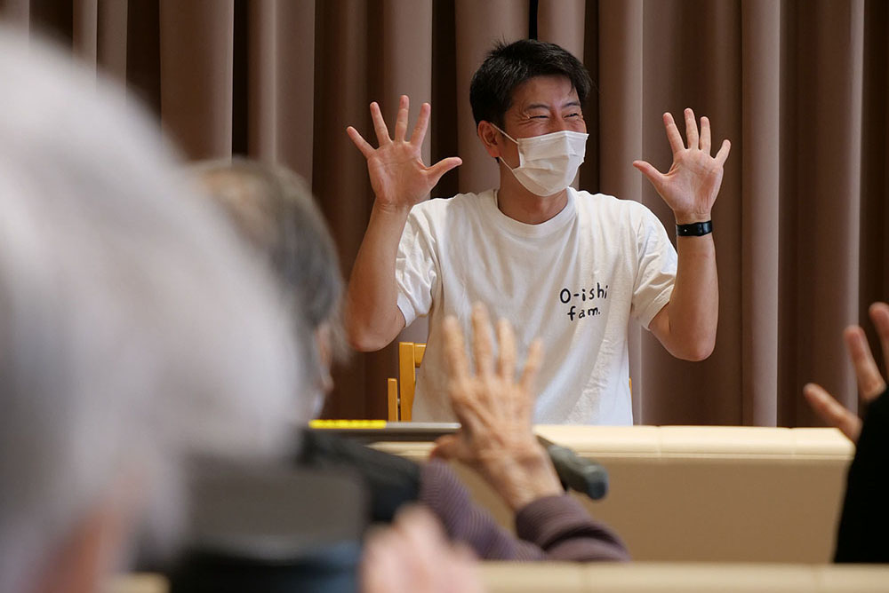第2回さくらカフェ「認知症予防に向けた運動」の様子